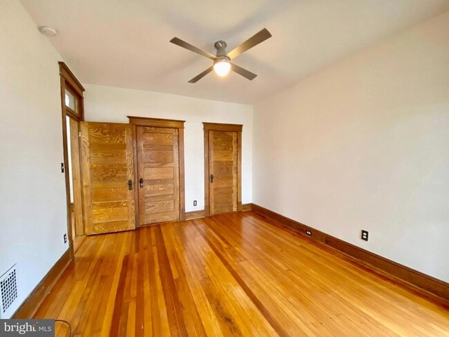 Building Photo - 140 Bryant St NW