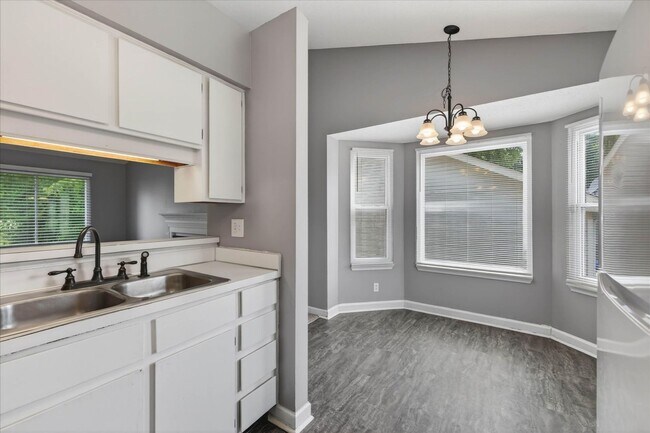 Building Photo - 91 Grassmire Dr
