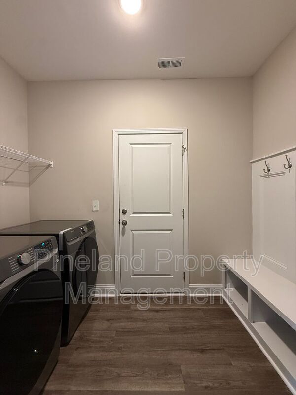 Building Photo - 4732 Mastercraft Ct