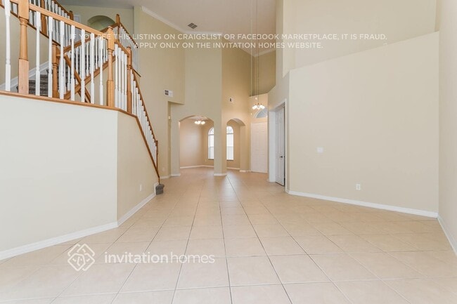 Building Photo - 806 Pecori Terrace