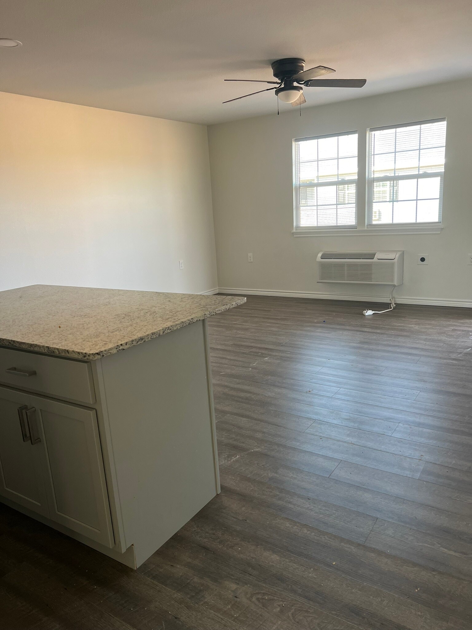 Building Photo - 367 FM 1519 W