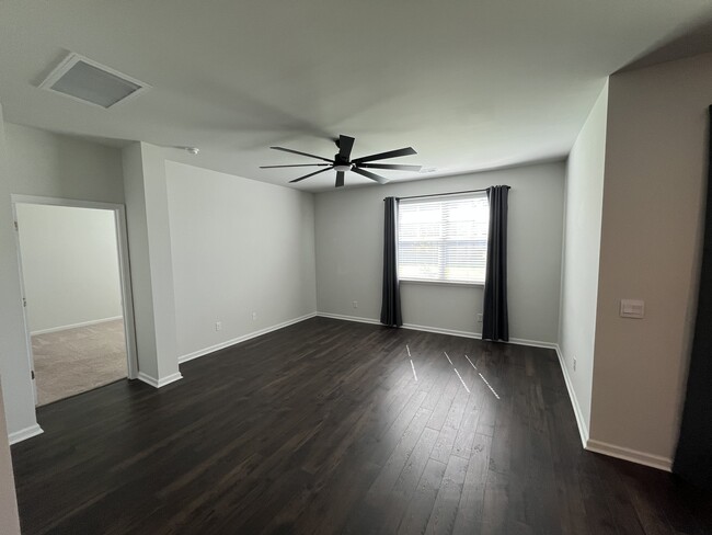 Building Photo - 108 Buttermere Wy