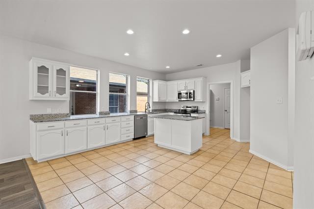 Building Photo - 3032 Thicket Bend Ct