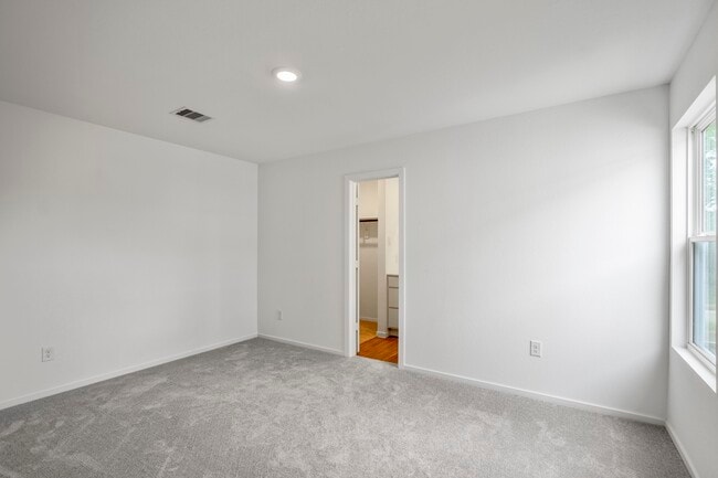 Building Photo - 21463 Carosella Dr