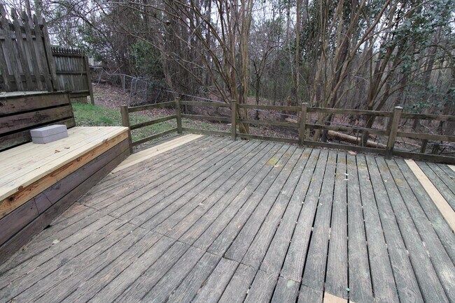Building Photo - 2378 Valleybrook Rd