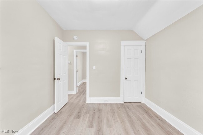 Building Photo - 3820 W 34th St