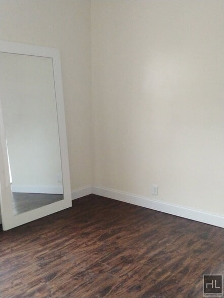 Building Photo - Sherwood Avenue Yonkers