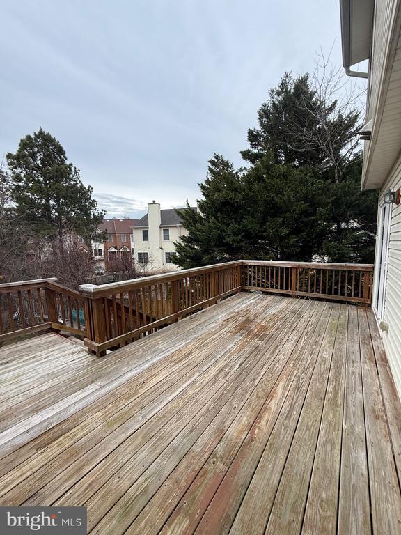 Building Photo - 402 Shaw Ct