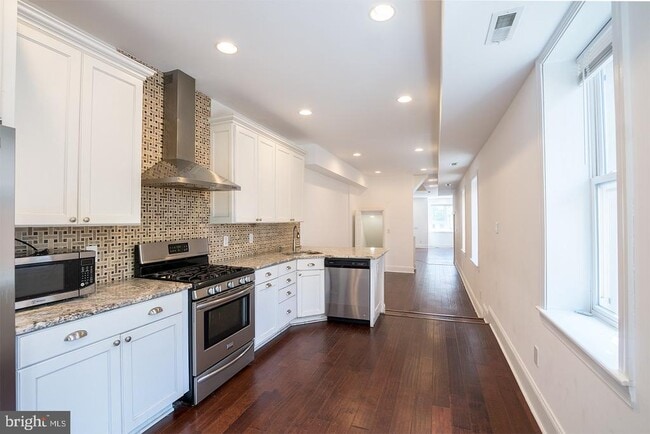 Primary Photo - 1212 N 5th St