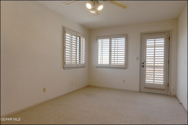 Building Photo - 601 Firedale Ln