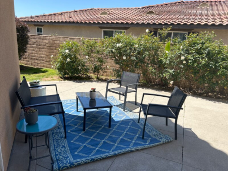 Building Photo - 22265 Pico St