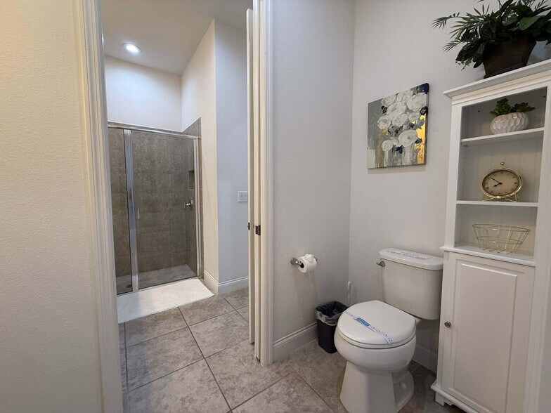 Building Photo - 224 Captiva Dr