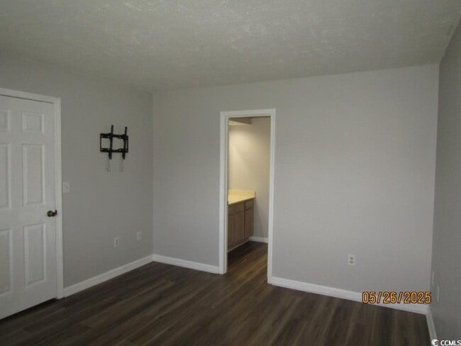Building Photo - 4103 Pinehurst Cir