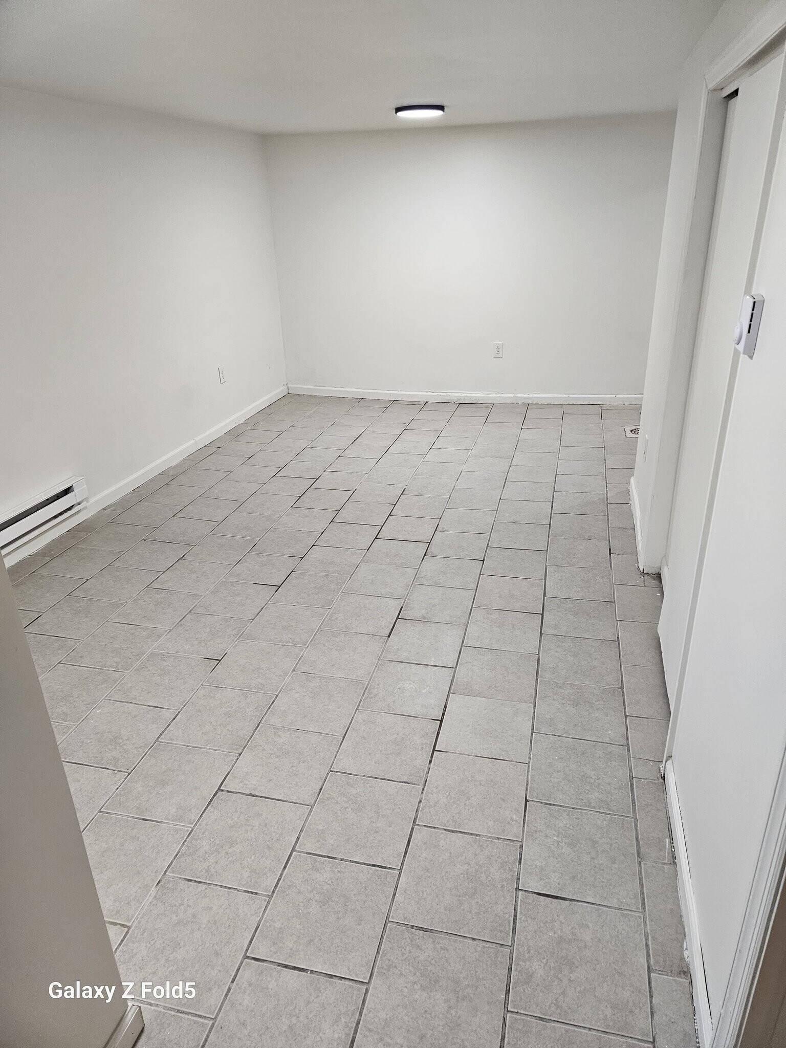 Building Photo - 424 Leslie St