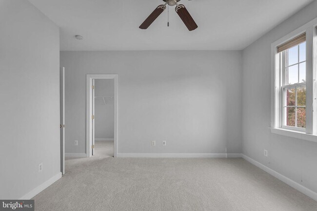 Building Photo - 22855 Oakgrove Rd