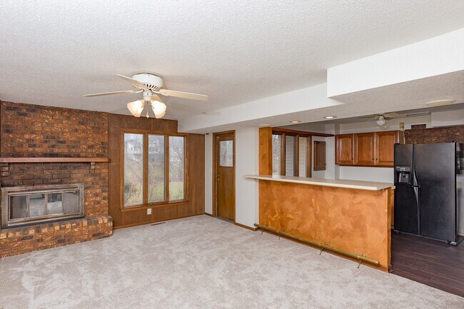 Building Photo - 3084 Parkwild Dr