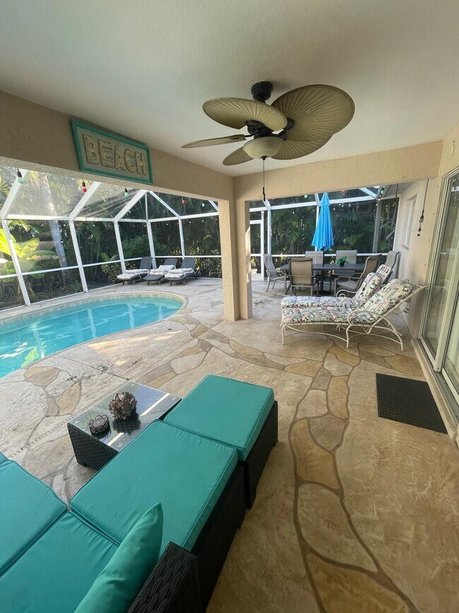 Building Photo - 2043 NW 6th Terrace