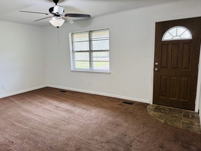 Building Photo - 168 Drum Cir