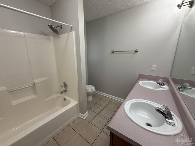 Building Photo - 4167 Bell Ln