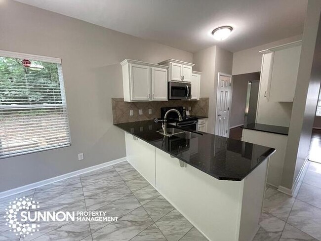 Building Photo - 2 Bed, 2.5 Bath Townhome in Prosperity Place!