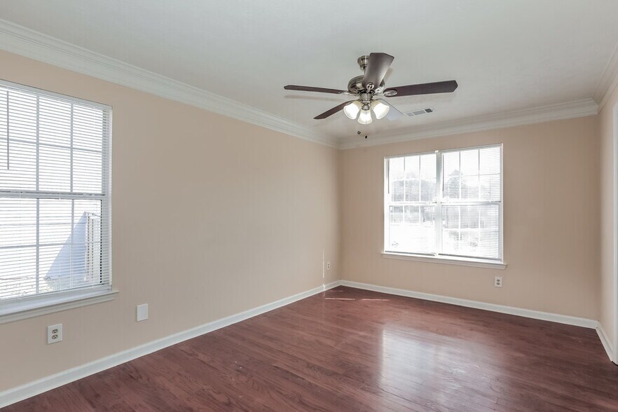 Building Photo - 4280 Catalpa Ct