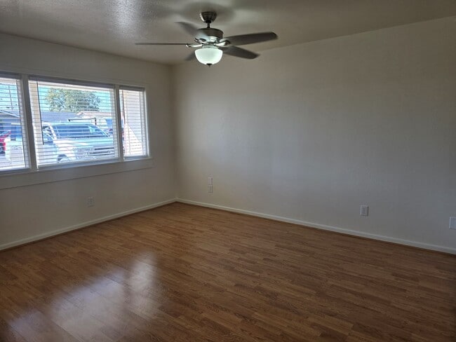 Building Photo - 4904 Locust Ave