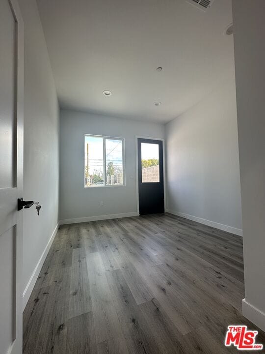 Building Photo - 6831 Bellaire Ave