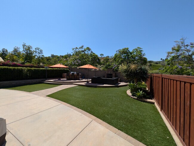 Building Photo - 3433 Arborview Dr
