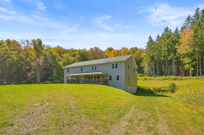 Building Photo - 1724 Calhoun Hill Rd