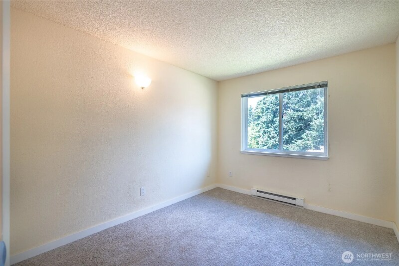 Building Photo - 12617 NE 130th Way