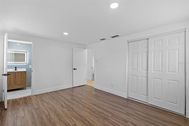 Building Photo - 1601 Pennsylvania Ave NE