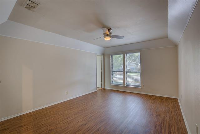 Building Photo - 6637 Fair Oaks Dr