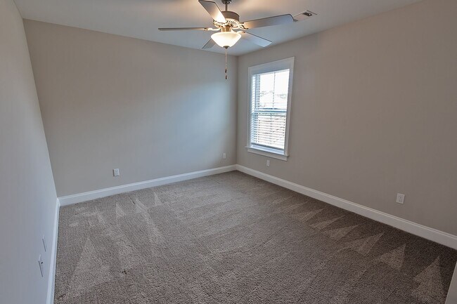 Building Photo - Home for rent in Prattville