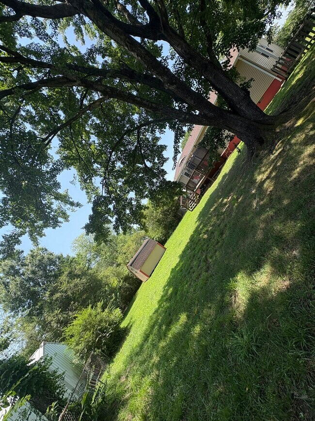 Building Photo - 4713 Craddock Ave