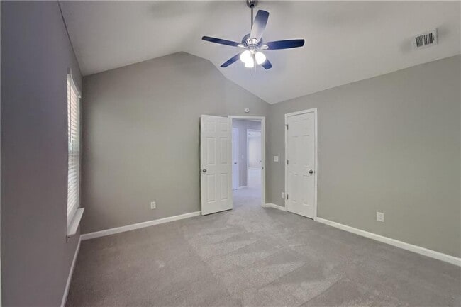 Building Photo - 4087 Rosebud Park Dr