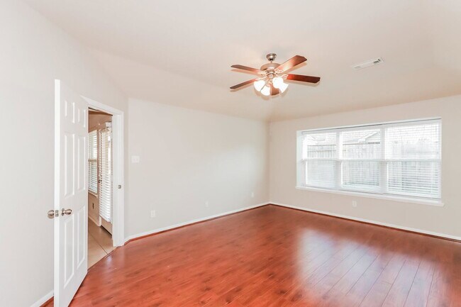 Building Photo - Enchanted Rock Lane, Missouri City, TX 77459 - 4 BR 2 BA single-family home