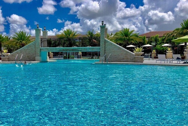 Building Photo - 7924 NW 105th Ave