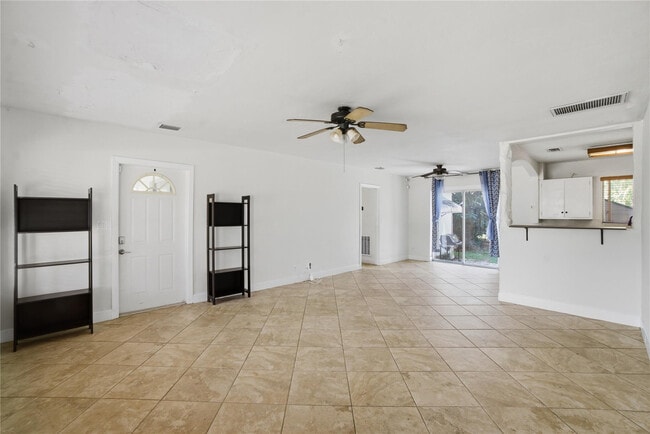 Building Photo - 510 S 29th Ct