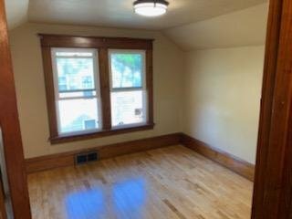 Building Photo - 609 E Kimberly Ave