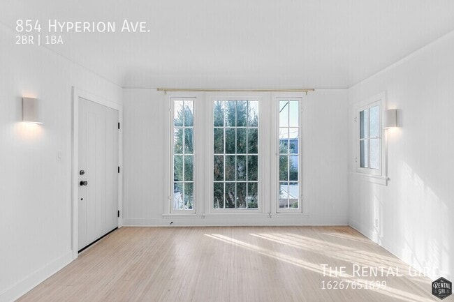 Building Photo - 854 Hyperion Ave