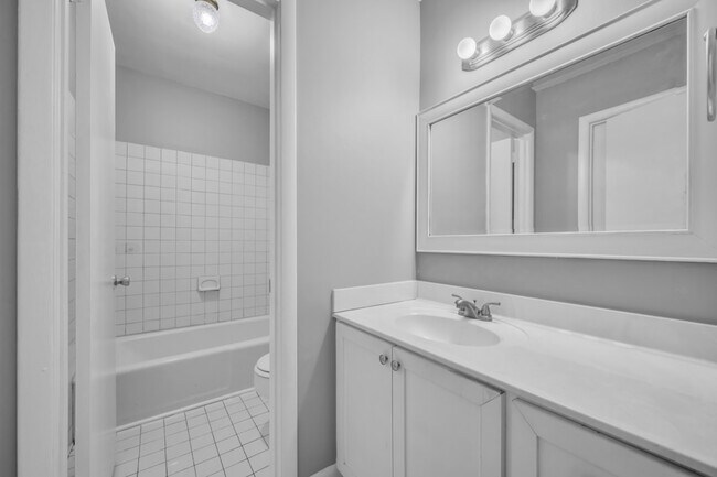 Building Photo - 214 Old Hickory Blvd