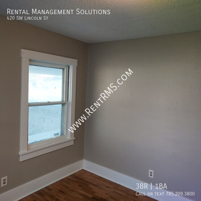 Building Photo - 420 SW Lincoln St