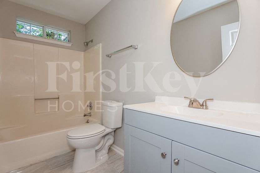 Building Photo - 10712 Spruce Mountain Rd