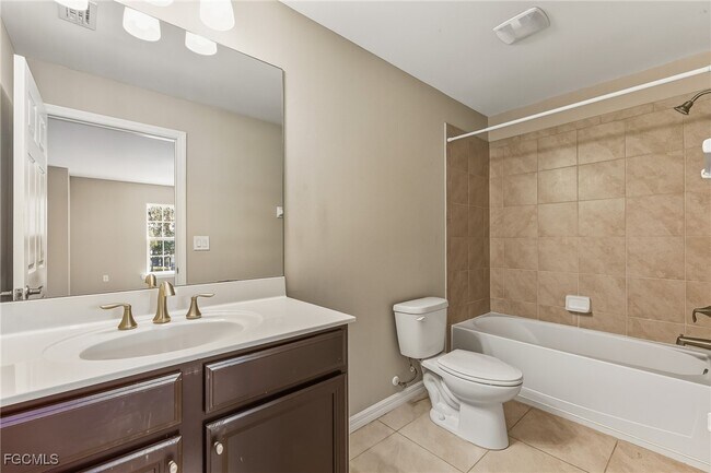 Building Photo - 12521 Hammock Cove Blvd