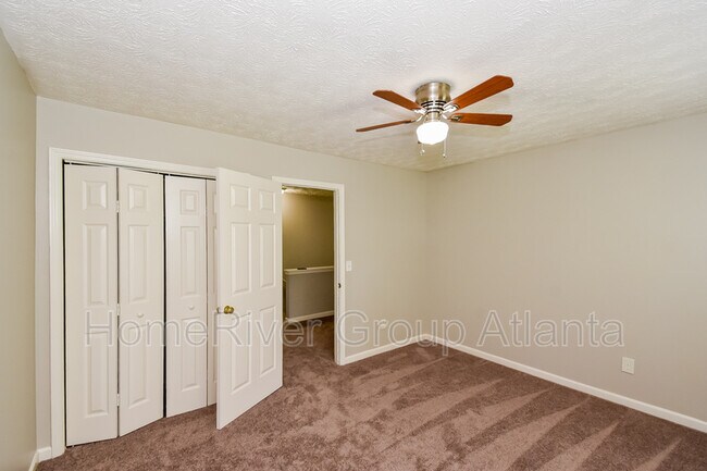 Building Photo - 322 Berkley Dr