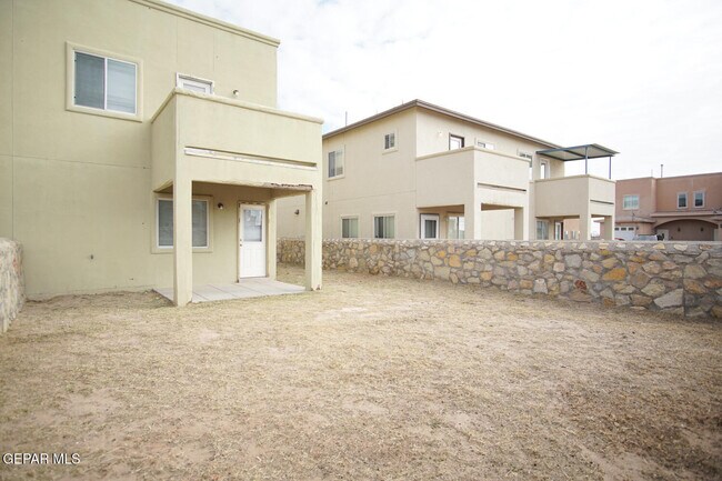 Building Photo - 5904 Cielo Del Rey Pl