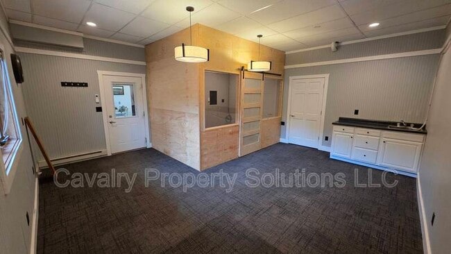 Building Photo - 3947 E Calvary Rd