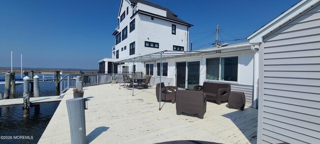 Building Photo - 259 Joseph St