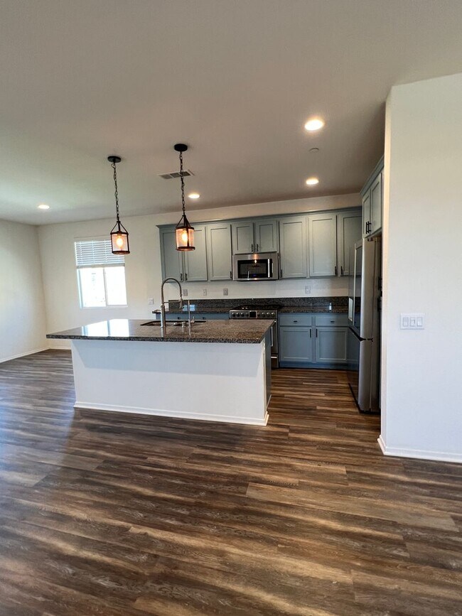 Building Photo - Three bedroom three bathroom home in Otay Mesa