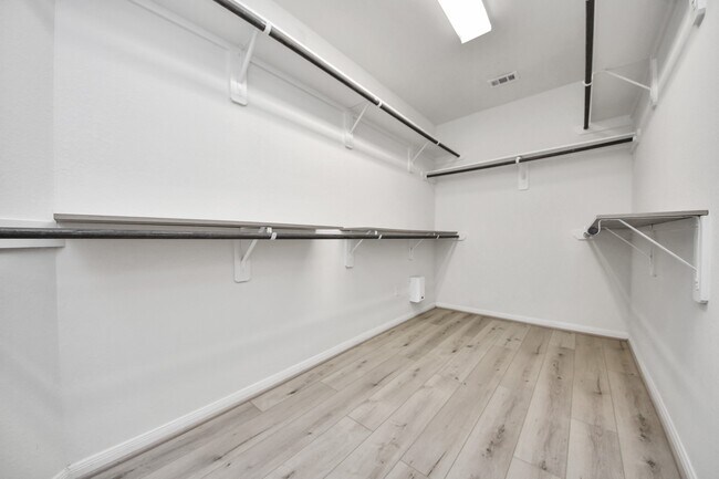 Building Photo - 24111 Golden Fallow Dr